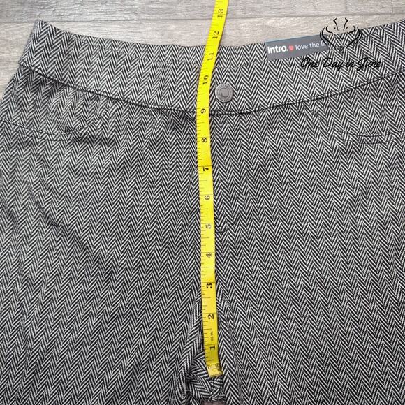 intro. Petite Double Knit Legging Size PM - Picture 4 of 6